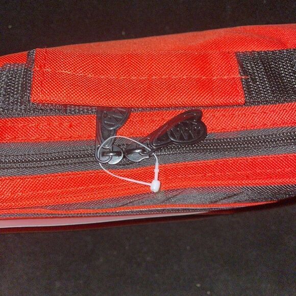 Emergency Road Kit - Premium - Picture 4 of 9